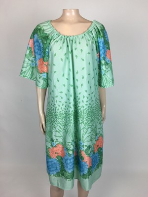 polyester muumuu