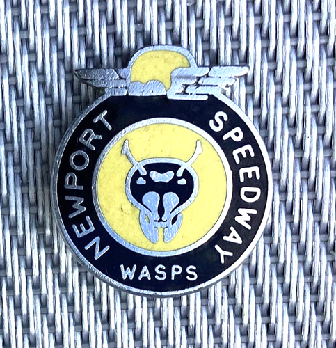Pin's Pins Pin Sport Football Supporters  STADE AUXERROIS