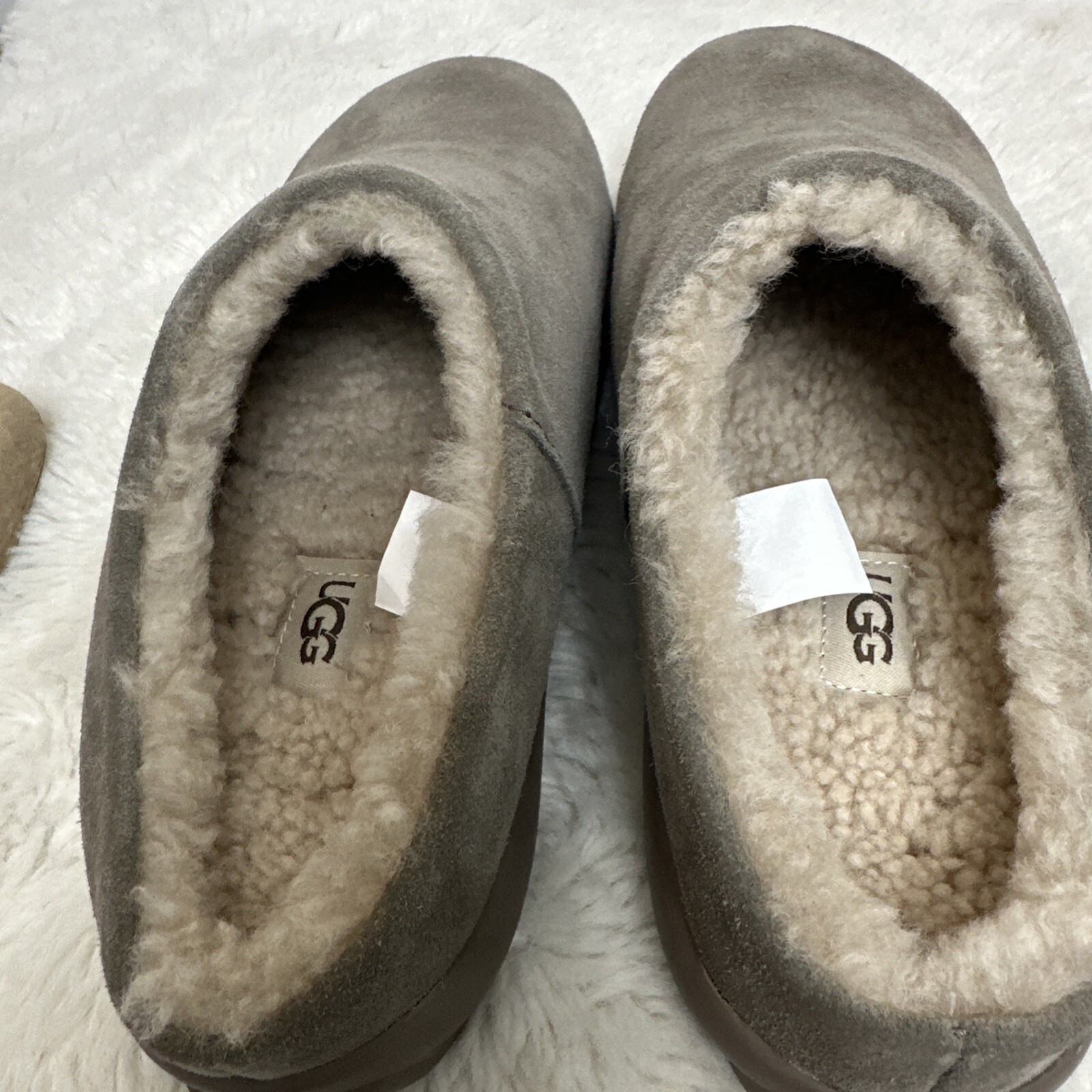 SAOLA Ciabatta classica slip on stampa suola unica. Materiale esterno scamosciato UK6 e pelliccia sintetica.