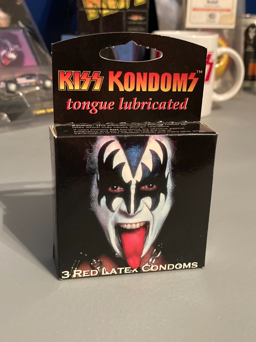 KISS Gene Simmons 2002年製 30%OFF！ BOOK - KISS and Make-Up - Gene Simmons - 2002 Paperback | eBay