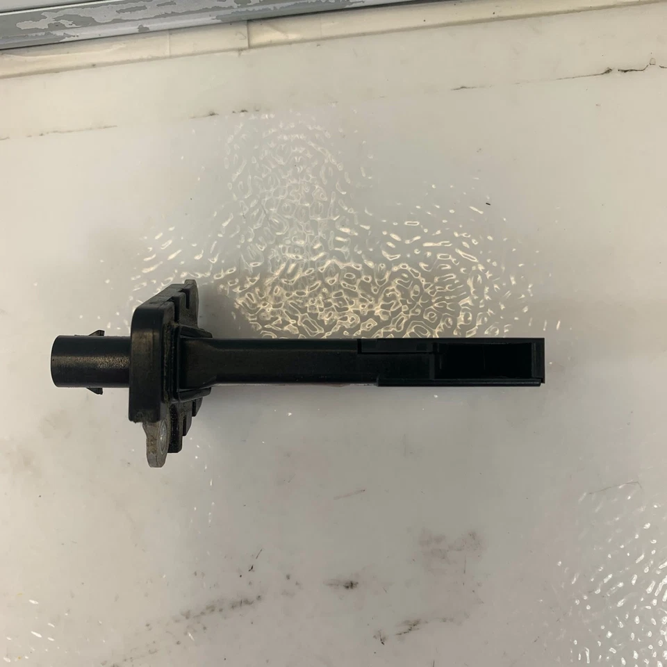 Измеритель массового расхода воздуха датчик MAF для Audi A3 A4 S4 A5 A6 Q3 Q5 от оригинального производителя 06J906461D - Изображение 3 из 4