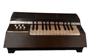 Magnus Model 380 Vintage Electronic Chord Organ