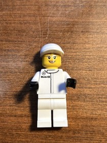 Lego McLaren Mercedes Pit Crew Member 75911 (Female )Speed Champions Minifigure
