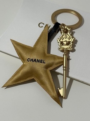 Chanel Star Comet Key Charm Coco Crush Fine Jewelry Promotion Merchandise