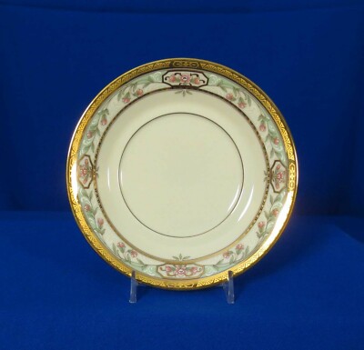Mikasa Merrick Saucer L5517 Floral Garland among White Scrolls Gold Japan