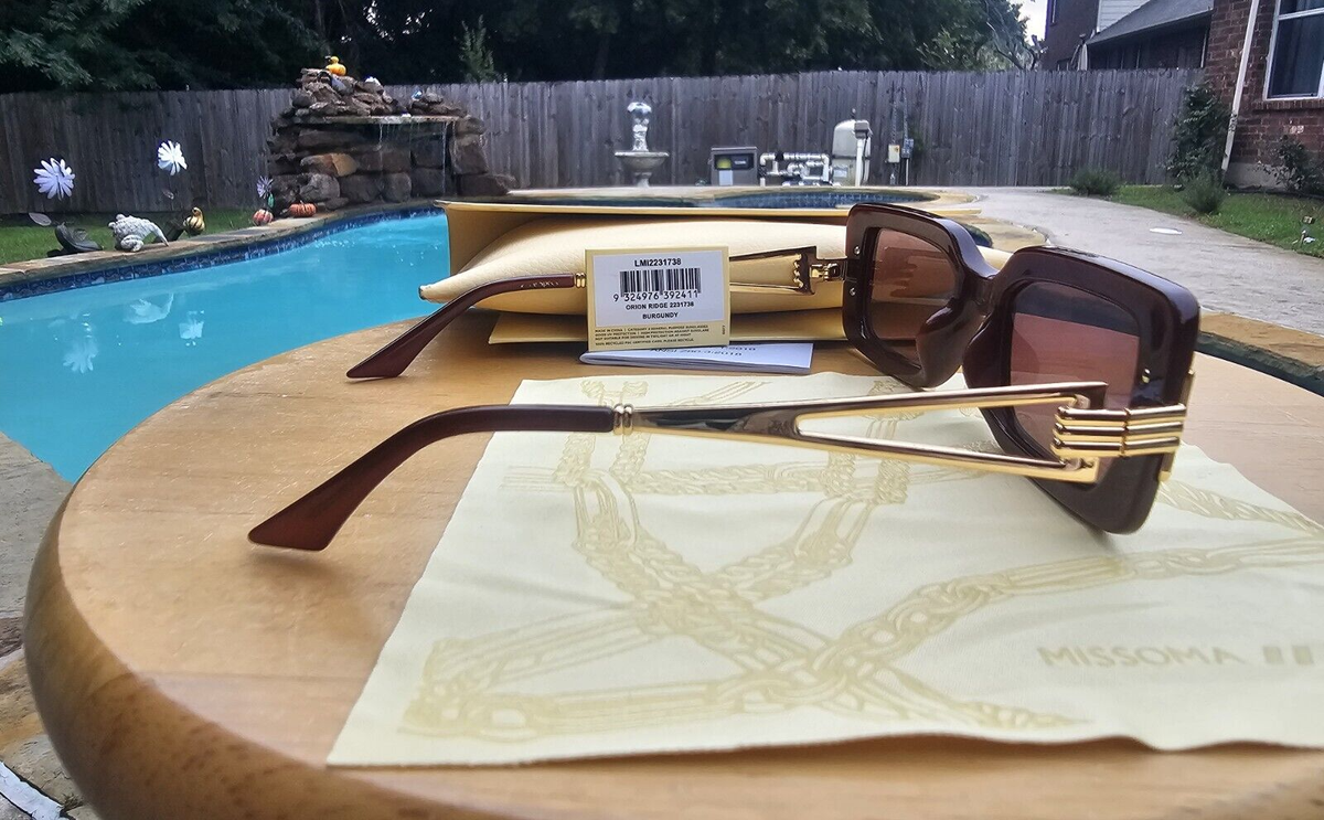 Le Specs x MISSOMA | Orion Ridge Burgundy Women\'s Sunglasses with Gold Accents NWT LE SPECS X MISSOMA Orion Ridge LMI2231728 Burgundy  main image 4