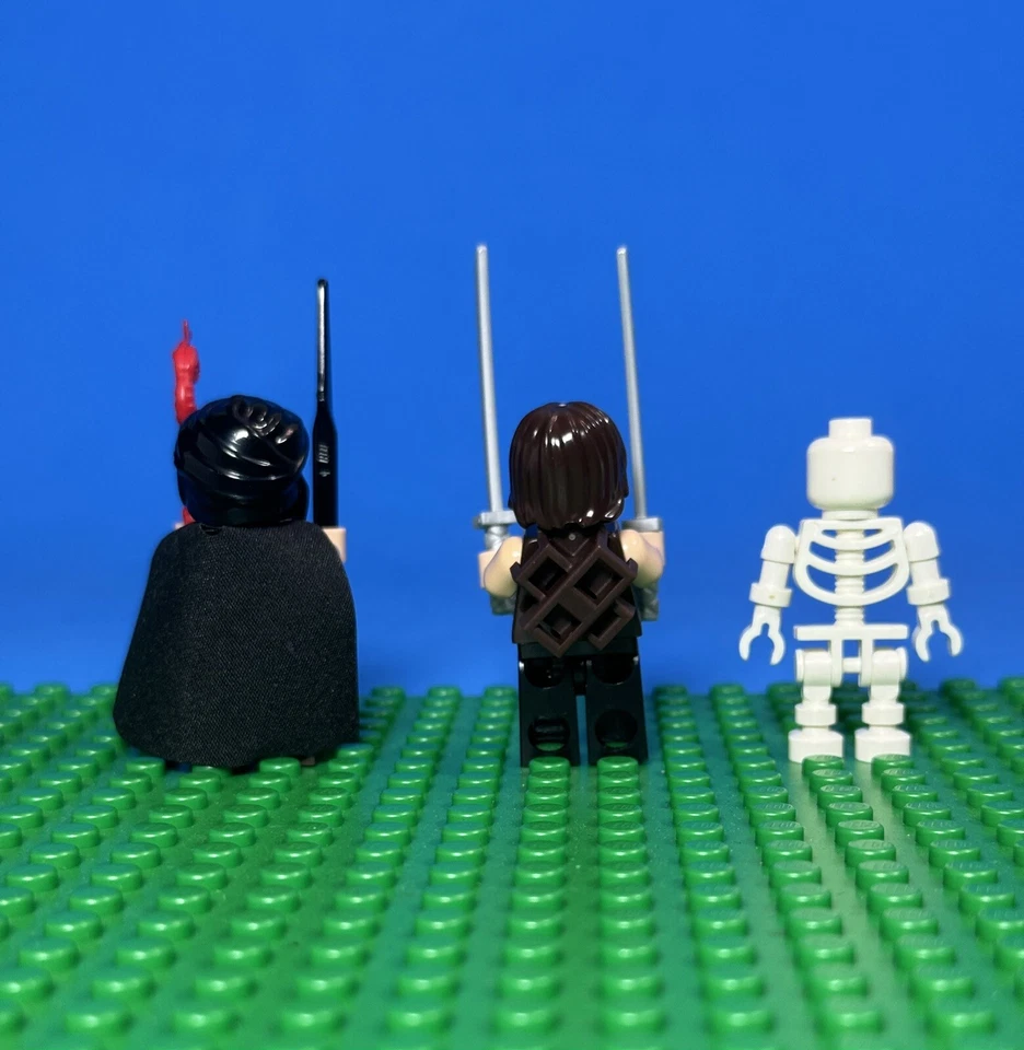 Lego Prince of Persia Minifigures Dastan Pop004, Zolm Pop012 & Skeleton Gen002 - Image 2 of 4