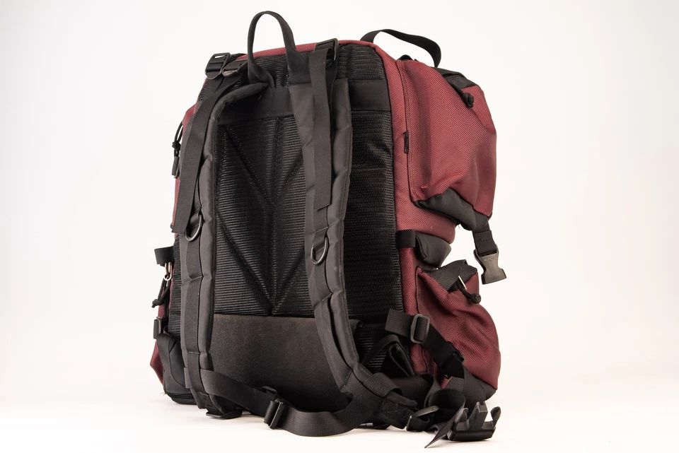 Godwin Neo Burgundy Padded Camera Backpack Hiking Bag 18 x 8 x 18" V20 - Image 4 of 4