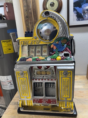 25¢ WATLING ROL-A-TOP "BIRD OF PARADISE" SLOT MACHINE