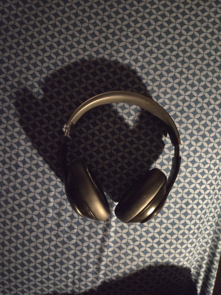 Beats Studio Pro Wireless Bluetooth Noise Cancelling Headphones - Excellent