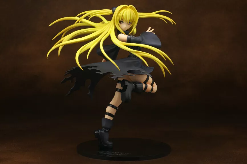 To Love-Ru Darkness Golden Darkness (PVC Figure) - HobbySearch PVC