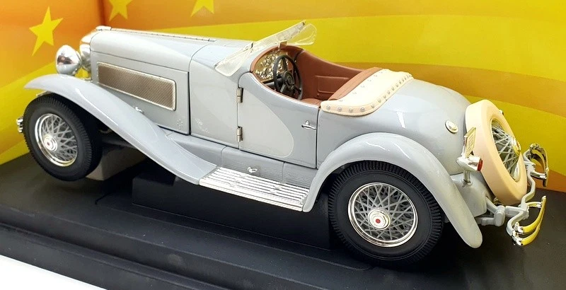 Ertl 1/18 Scale Diecast 32881 - 1935 Duesenberg SSJ - Grey - Image 2 of 4