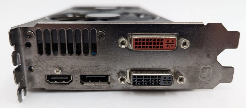 XFX Double D Radeon R9 270 2GB GDDR5 PCIe 3.0 x16 Video Graphics Card R9-270A-CD - Image 3 of 4