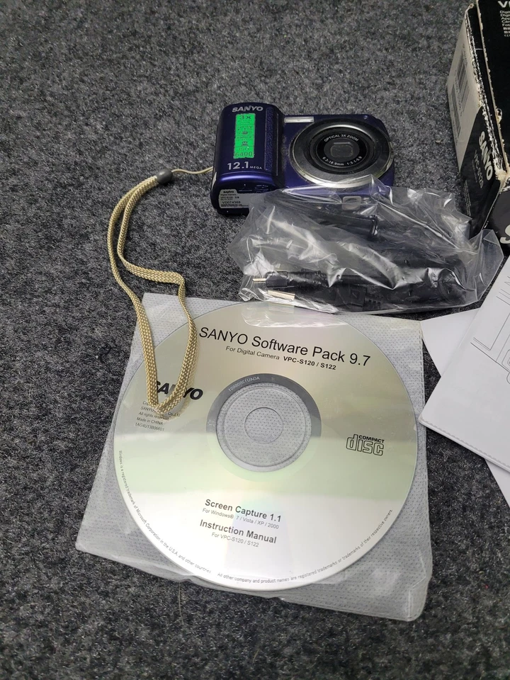 Sanyo VPC-S120 Digital Camera 12.1MP 3X Optical Zoom Blue w/Box Cables Manual CD - Image 3 of 4