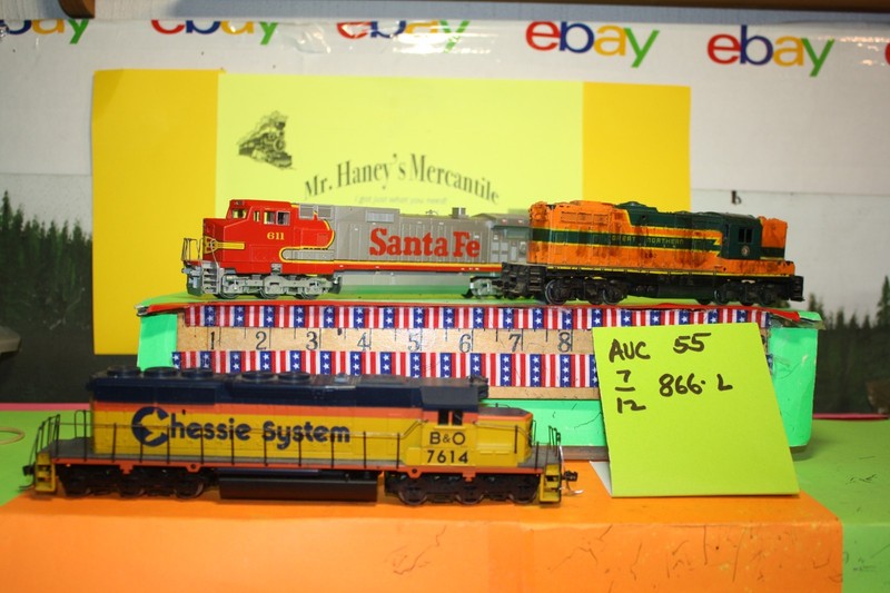 Three* Locos - Athearn 9" Chessie & 10" Santa Fe, & Great Northern #200 -Parts