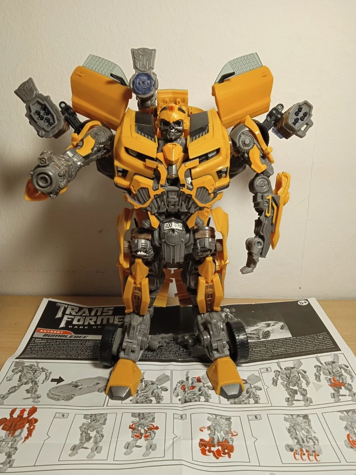 Transformers DARK OF THE MOON LEADER CLASS BUMBLEBEE - Imagen 2 de 3