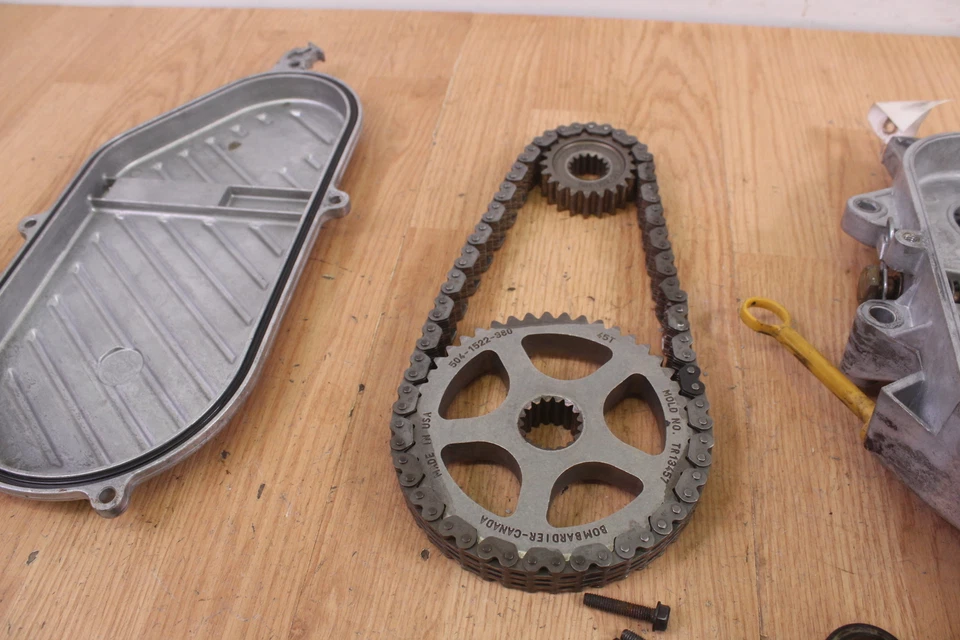 Estuche de cadena Ski-Doo Summit XRS 800R 2007 con cubierta y piñones 21/45 engranajes Foto 4 de 4