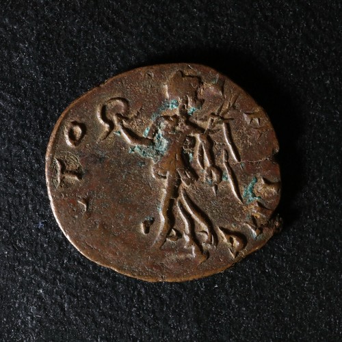 Tetricus Antoninianus 271-272 Victory Cologne RIC 141 Var.? - Picture 2 of 2