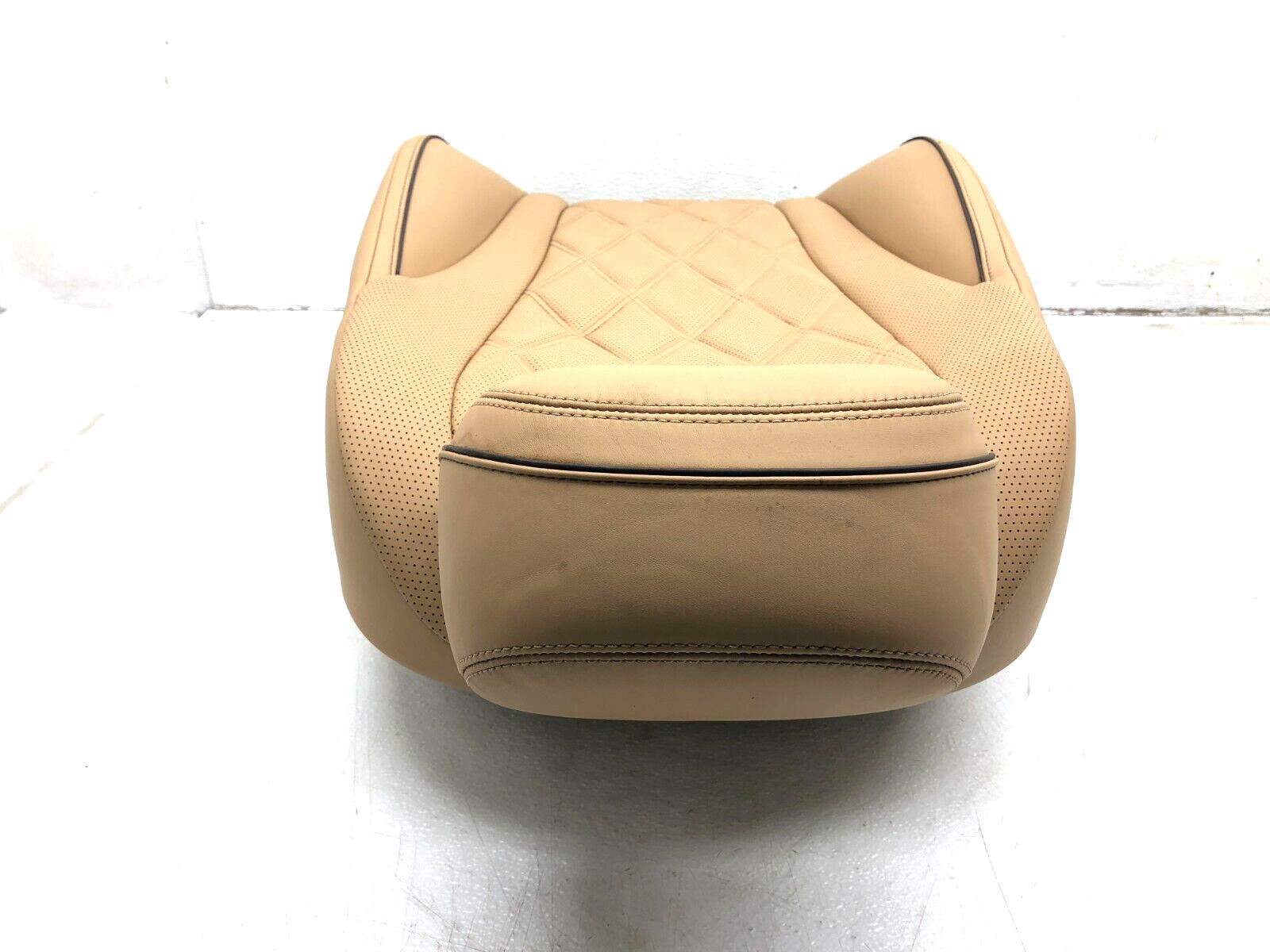 2014-2018 BENTLEY FLYING SPUR RIGHT PASS FRONT UPPER SEAT CUSHION OE #FOR PARTS.