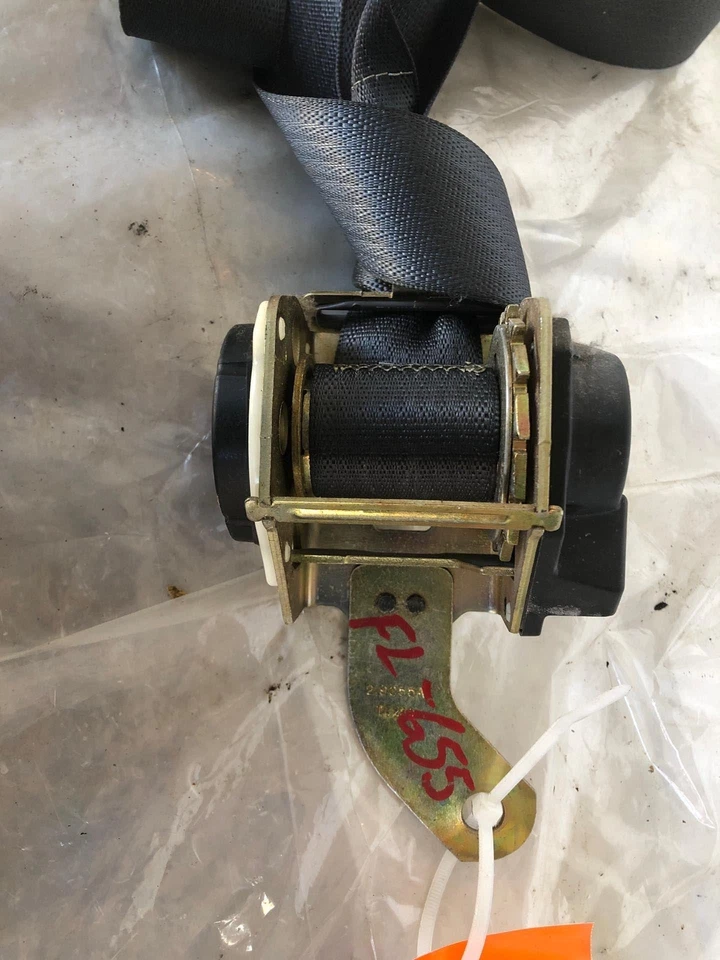 Cinturón de seguridad delantero retractor lado izquierdo Pontiac Grand Prix 2000-2002 Foto 4 de 4