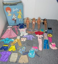 Lot Of Vintage Barbie Clothes, Bodies, Heads And Carrying Case Blue 1960's READ