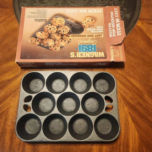 Vintage Cast Iron Wagners Original 1891 Muffin Pan In Box - Item No 1323