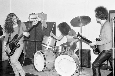 Budgie And Burke Shelley And Ray Phillips And Tony Bourge 1973 OLD MUSIC PHOTO