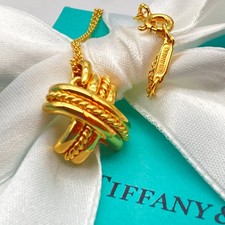 Collana con ciondolo firma Tiffany & Co. placca oro 16" argento 5,1 g