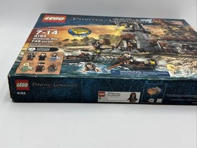 LEGO 4194 Pirates of the Caribbean: On Stranger Tides Whitecap Bay Retired