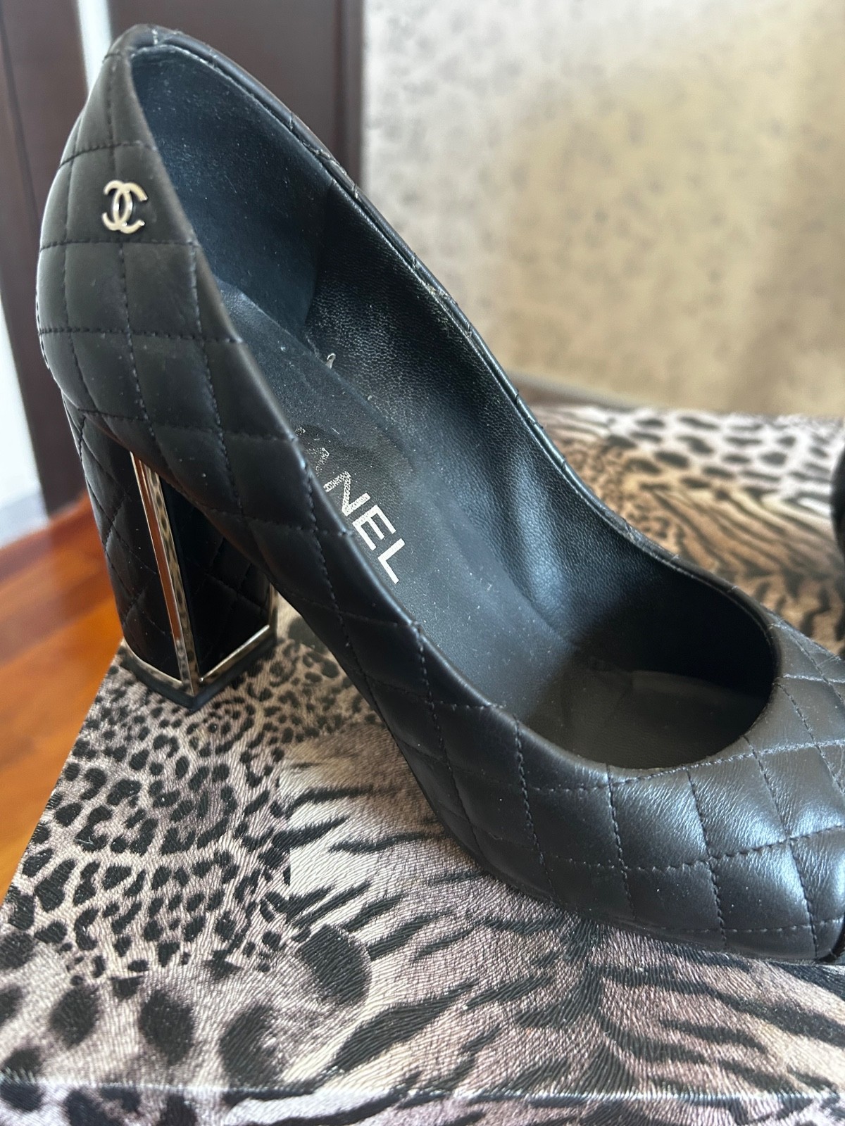 Black Chanel Quilted Pointed Cap-Toe Pumps Size 37.5 thumbnail 11