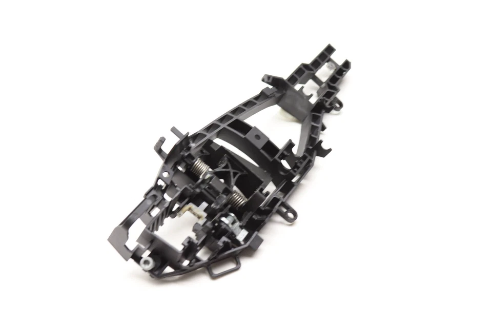 2017-2020 BMW 440I GRAN COUPE - Front LEFT Exterior DOOR Handle Bracket - Image 2 of 4