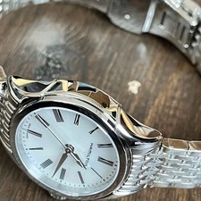 Hamilton American Classic Valiant Quartz Dress Watch 26mm Unisex MOP 8
