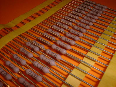 1-1M Ohm 2 Watt 5% Ossido Di Metallo Resistenza Mox 2W Resistenze 1-1M Ohm 2 Watt 5% Ossido Di Metallo Resistenza Mox 2W Resistenze