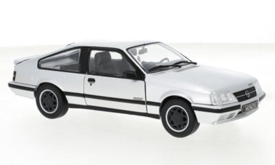 OPEL Monza GSE A2 - 1983 - silver - WhiteBox 1:24