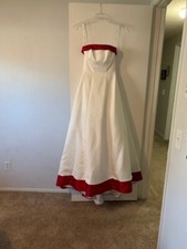 David  s Bridal Size 4 NEW White Wedding Dress Red Trim Strapless w accessories