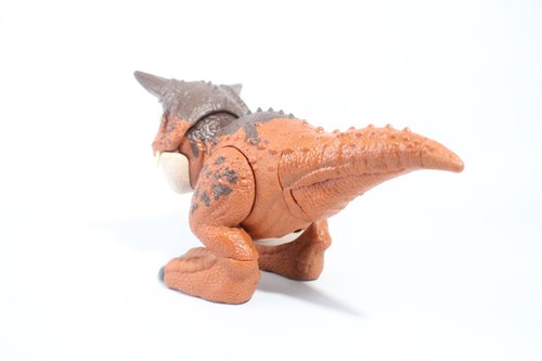 Jurassic World Camp Cretaceo "Wild Chompin" Carnotaurus 'Toro' (Mattel, 21) - Foto 6 di 9