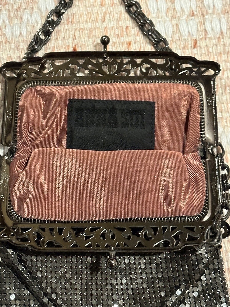 ぷぅ╰(*´︶`*)╯ さま専用アナスイ　アンティーク加工 レザー　ショルダー カットレザーが可愛い♪】Anna Sui バッグ (ANNA SUI/ショルダー