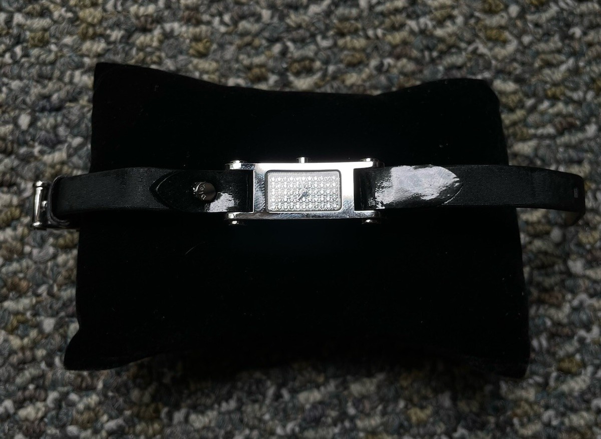 クリスチャン・ディオールChristianDior100m Christian Dior Diamond Ladies Watch - D106 - 100 - Water Resistant