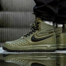 olive green nike duck boots