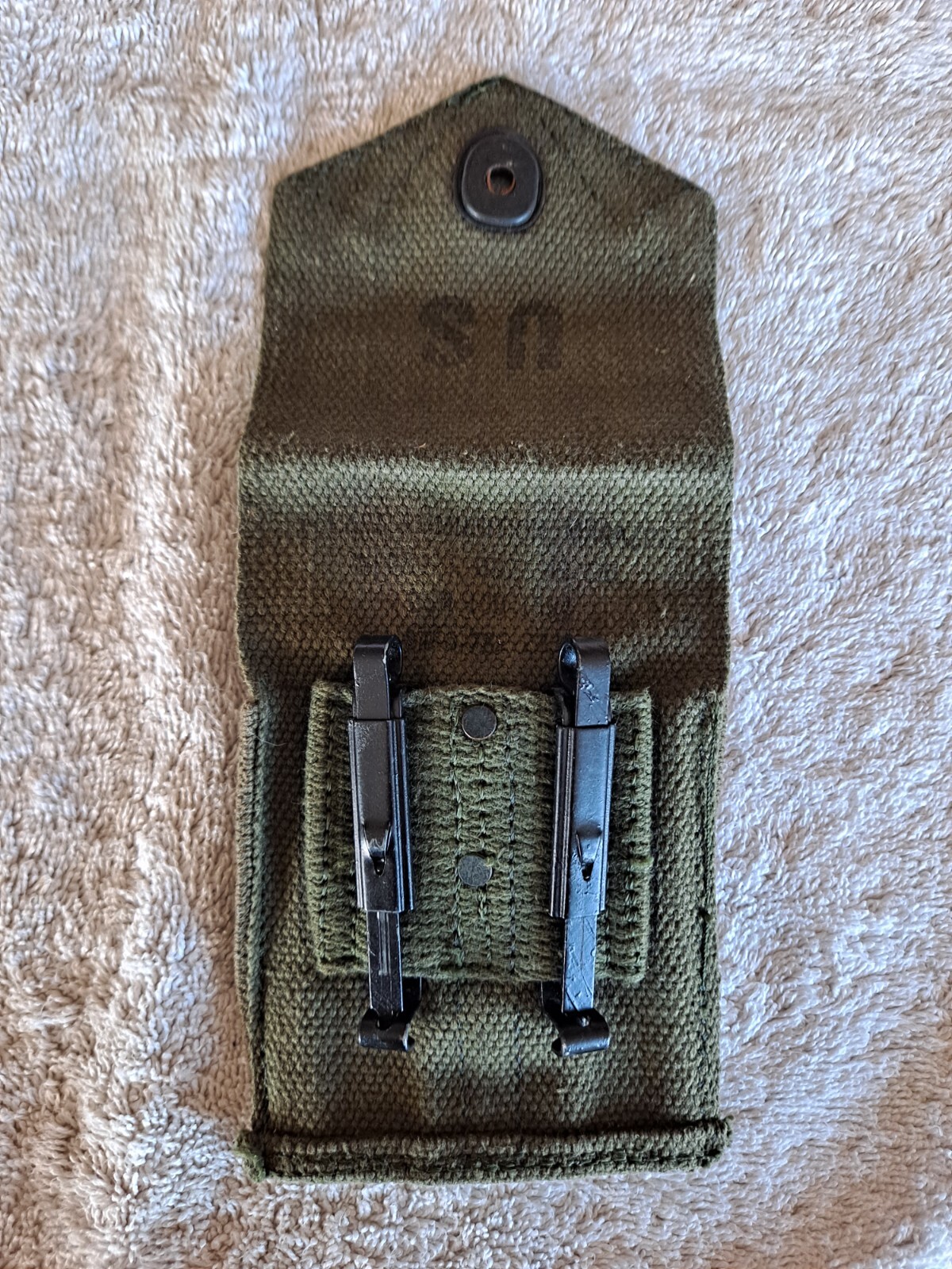 POCKET AMMO MAGAZINE, DATED 1966, FOR THE M1911, 45 CALIBER PISTOL (2