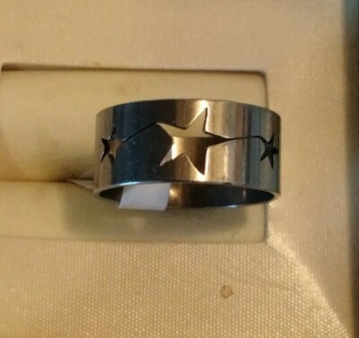 Stainless Steel Ring w/ String Of Stars Sz 7