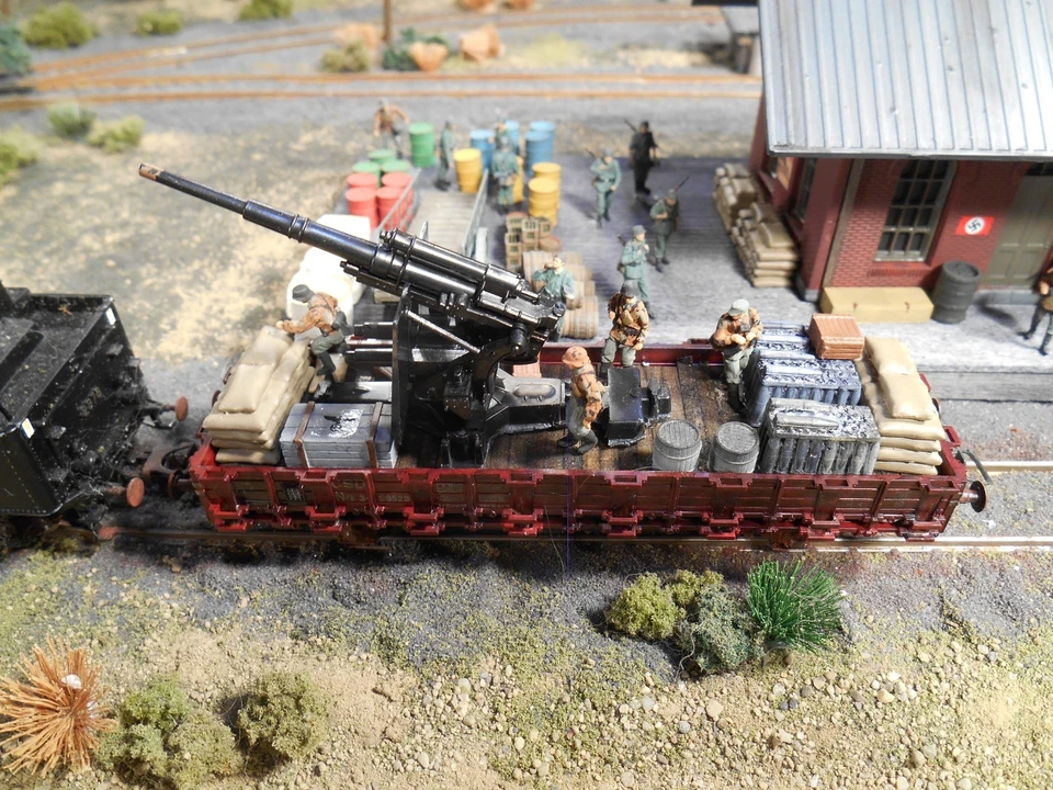 HO Roco Minitank 6th Panzer Army Artillery Car with Soldiers A2283 Custom Detail - Image 2 of 3