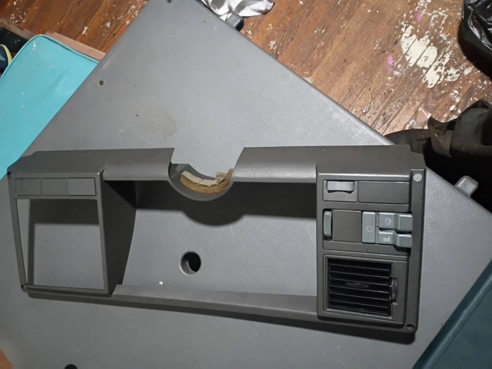 Camión Chevy 1500 Silverado GMC Sierra 1988-1994 tablero suburbano bisel gris Foto 3 de 4