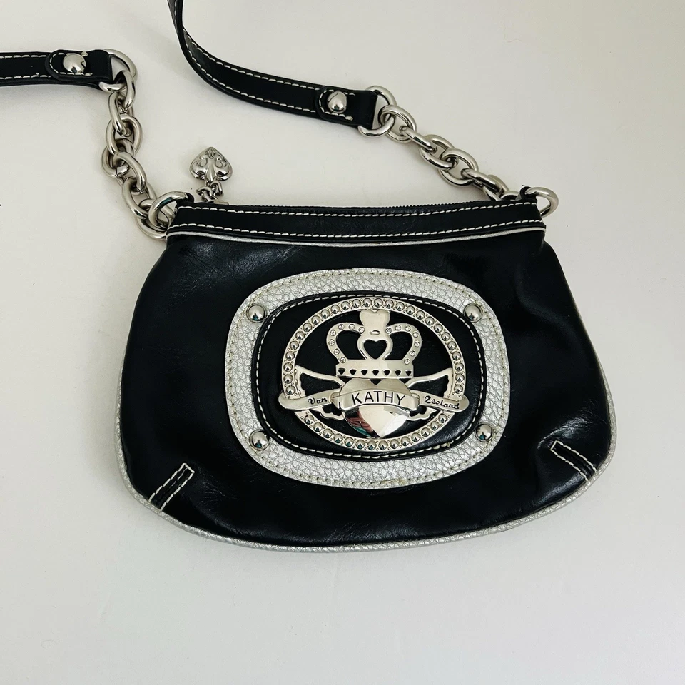 Bandolera pequeña negra vintage KATHY VAN ZEELAND usada en excelente estado Foto 2 de 4