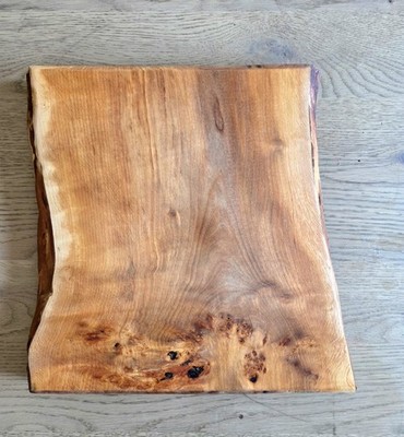 Live Edge Erle Schneidebrett Wurstwarenbrett rustikal James Martin Stil