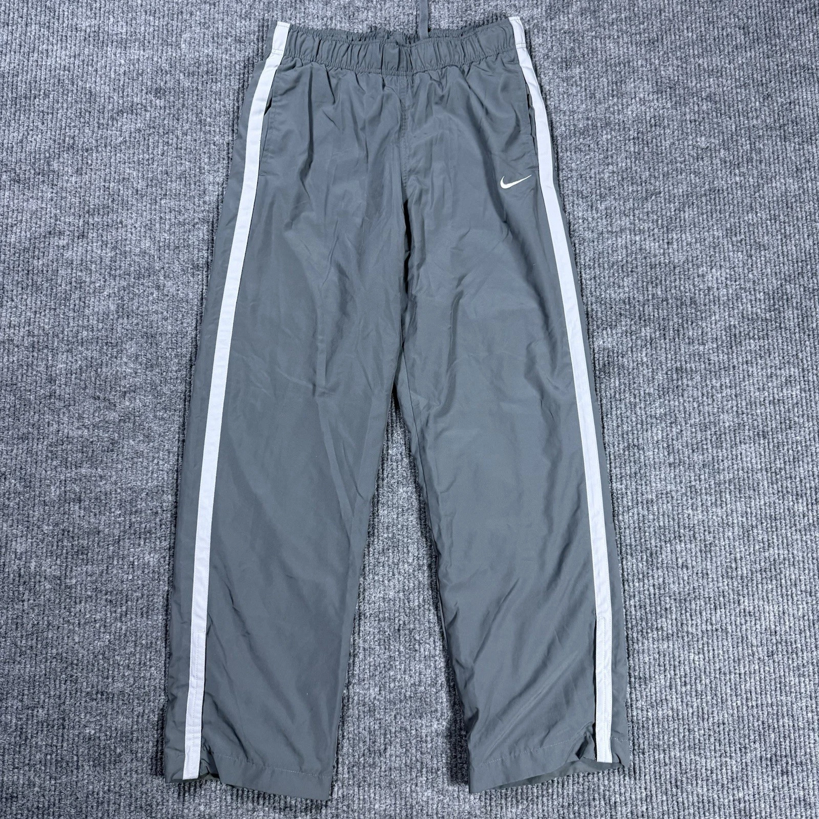 Vintage Nike Track Wind Pants Training Lined Men's S (M) Gray White Stripe