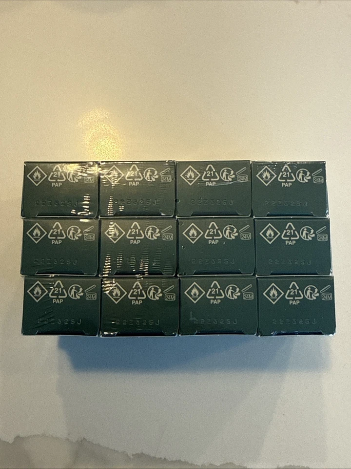 12 - Botellas tamaño mini todas nuevas Prada Paradigme 7 ml/0,23 fl. oz. Foto 3 de 4