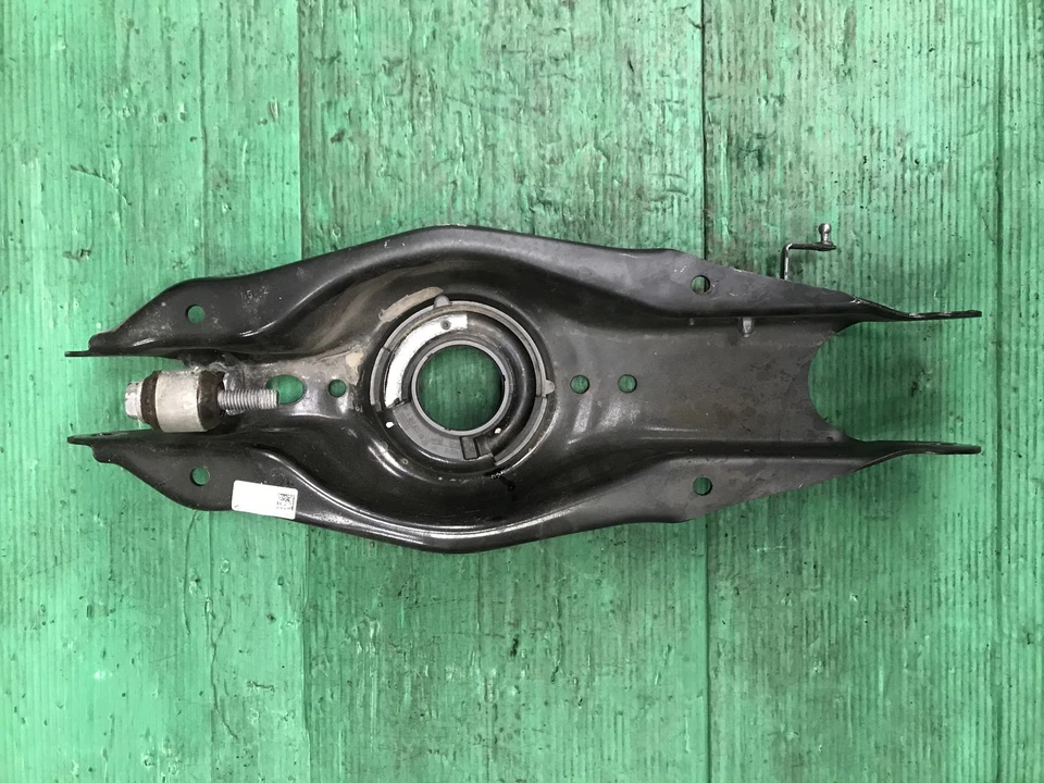 MERCEDES EQB CLASS X243 REAR SUSPENSION CONTROL ARMS DRIVER RIGHT OSR 2022-2025 - Image 3 of 4