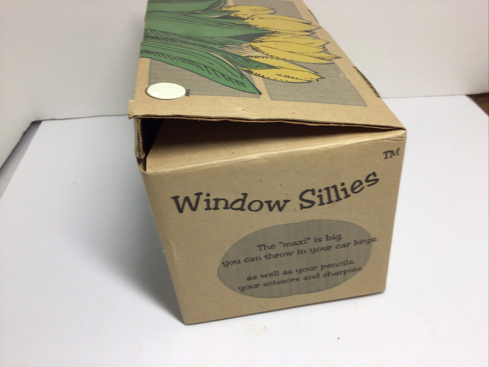 Maxie  PlanterWindow Sillies NIB. Ceramic Off White  Or Other Items thumbnail 6