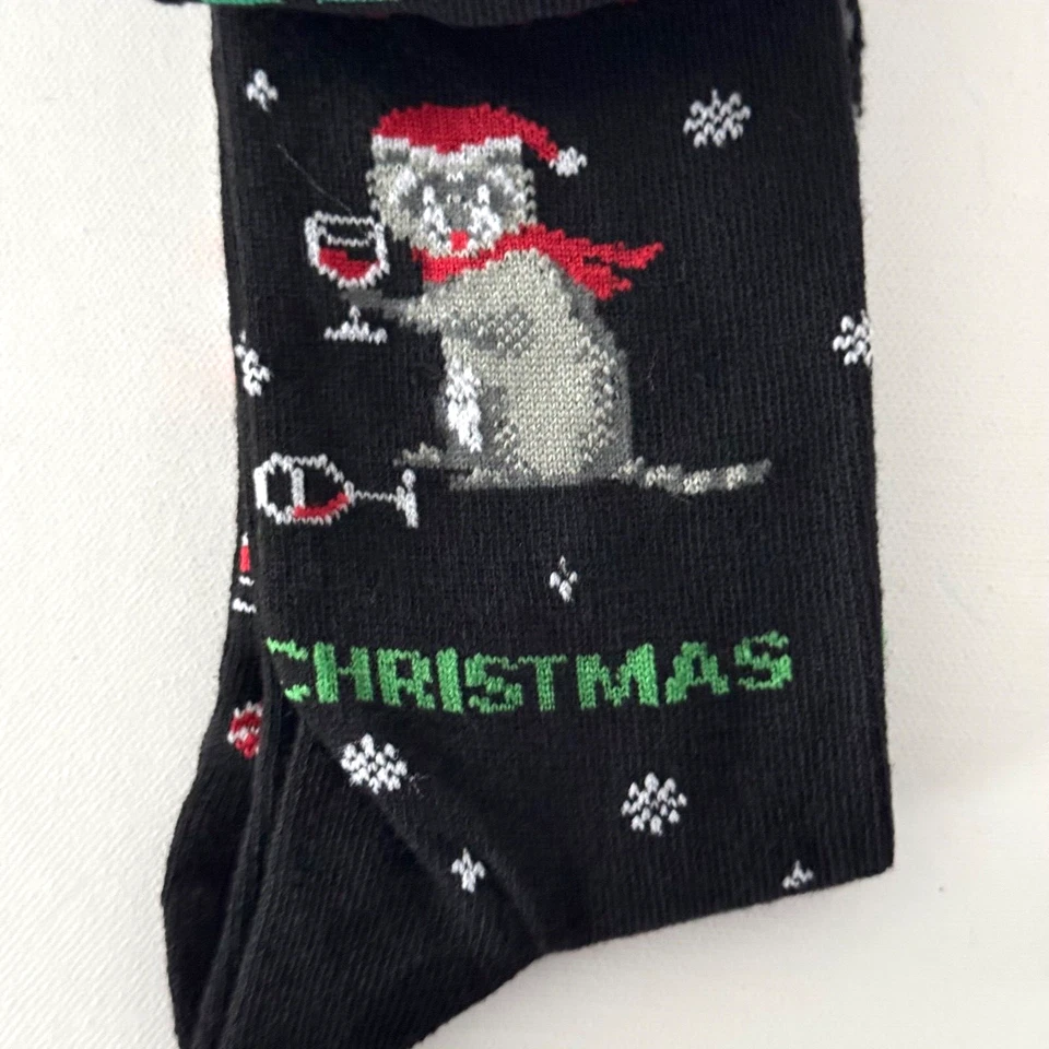 Juego de 2 pares de calcetines de Navidad Davco para mujer talla 4-10 Santa Wine Kitschy Foto 4 de 4